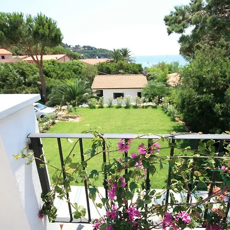 Albatros Lejlighedshotel 4*