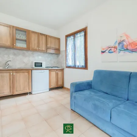 Albatros Aparthotel *