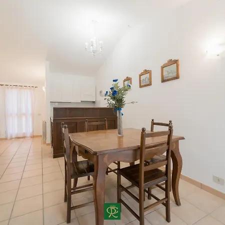 Albatros Aparthotel 4*