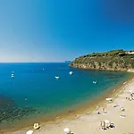 Aparthotel Albatros 4*